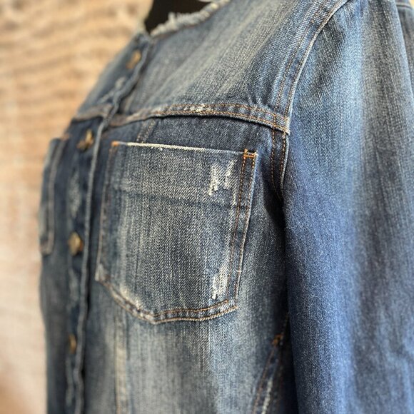 Who What Wear Collarless Distressed Jean Jacket Size Medium - Picture 4 of 12